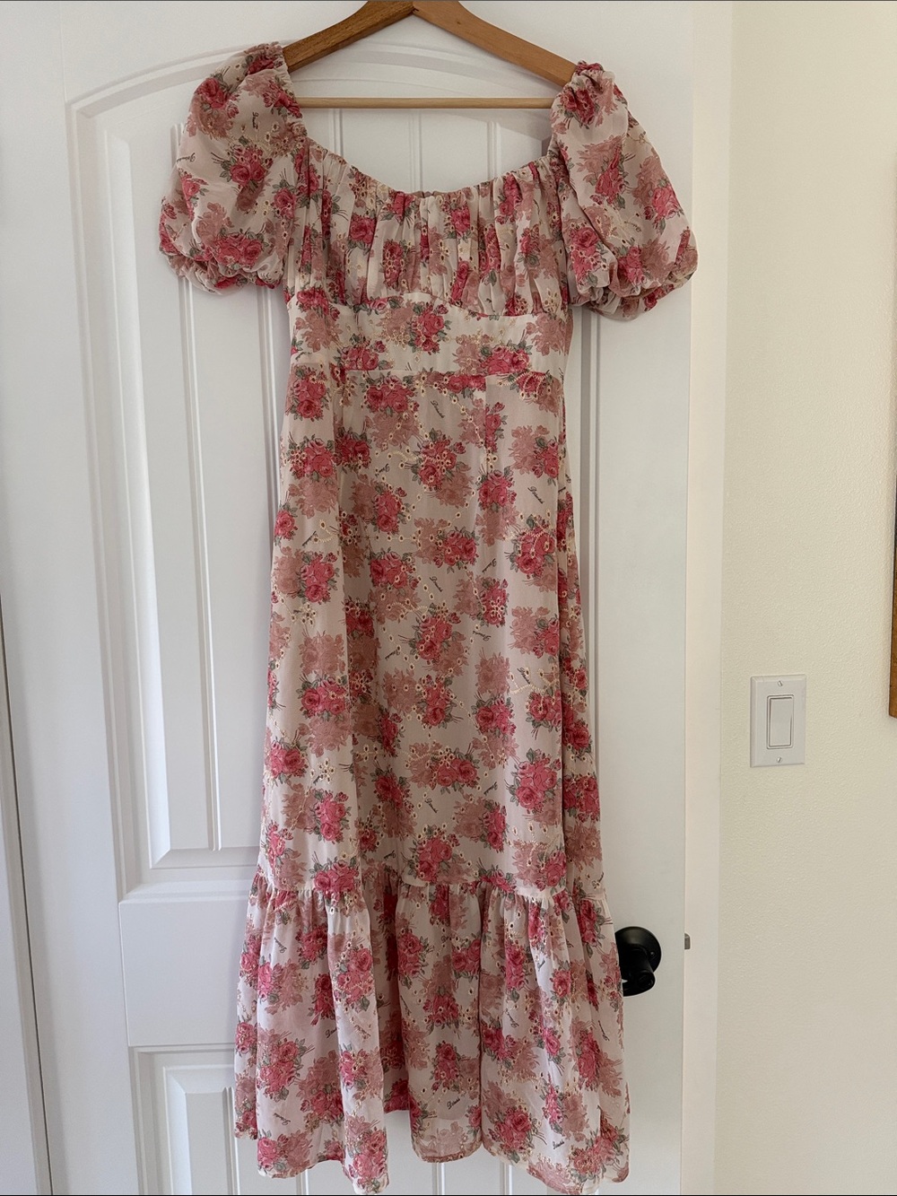 Floral Puff Sleeve Midi Dress in Blush Pink